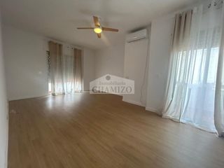 Appartamento  Calle san francisco 63. Oportunidad piso reformado en venta con garaje en buena situacio
