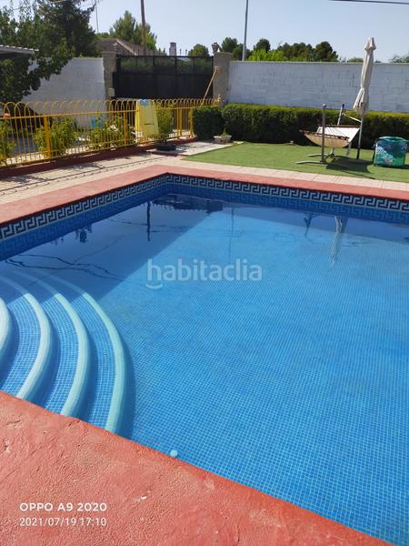 Foto 5e97fdd3-cb2a-44af-9924-1988ffe7c381. Xalet amb xemeneia calefacció aparcament piscina a Albacete
