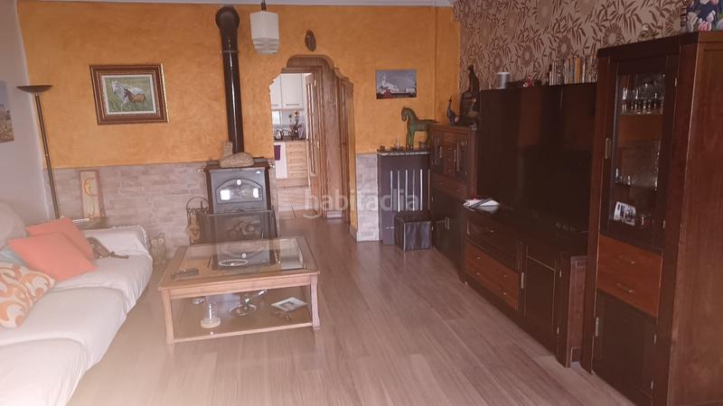 Foto 9cf65aa1-324a-4b8d-9127-813ce9e6b84e. Casa adossada amb xemeneia calefacció aparcament a Albacete