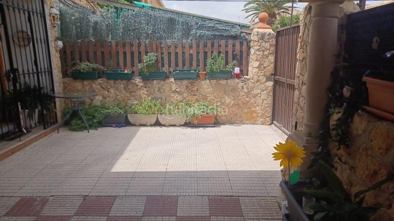 Foto 9e940a3d-847b-43b5-b694-f57aed90c231. Casa adossada amb xemeneia calefacció aparcament a Albacete