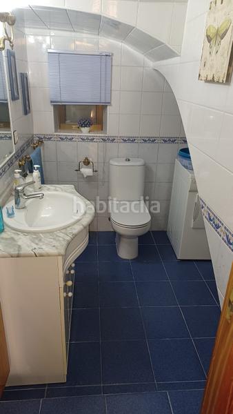 Foto d498efa6-1cc7-4b7b-a391-96d12d603f4b. Casa adossada amb xemeneia calefacció aparcament a Albacete