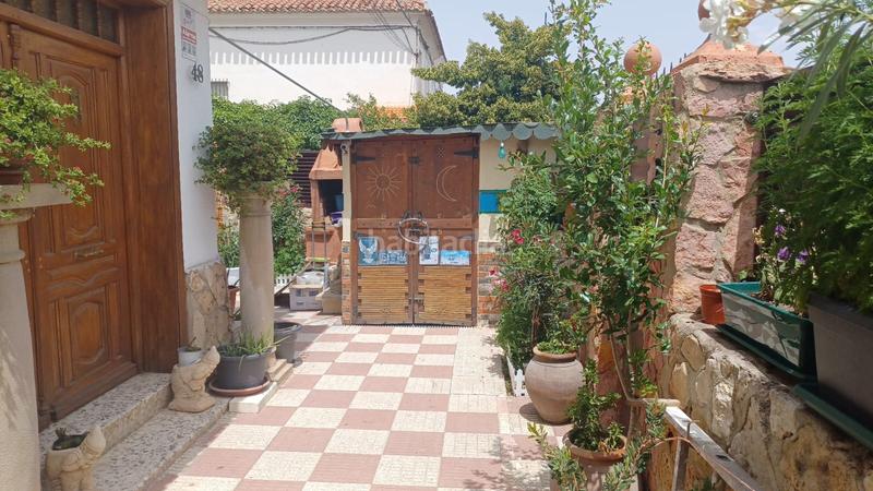 Foto df3f8590-dfbd-4c46-a494-f5bd3d585d44. Casa adossada amb xemeneia calefacció aparcament a Albacete