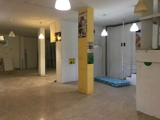 Business premise in El Pilar