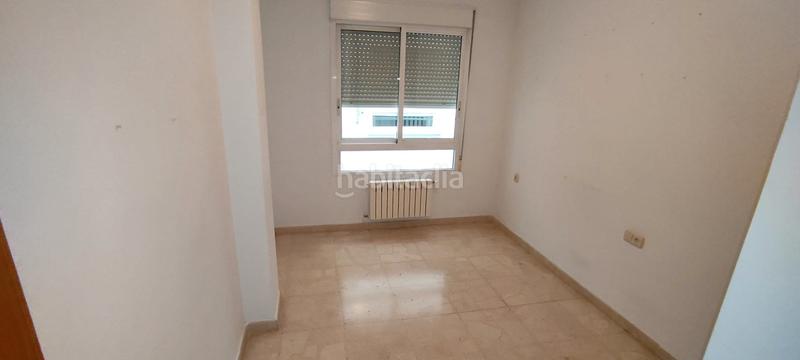 Foto 1392a1da-d5fd-49c1-a214-f802bc44a468. Pis amb calefacció aparcament a Industria Albacete