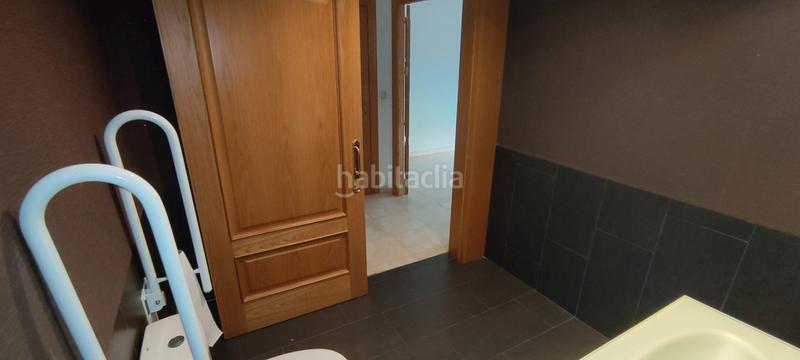 Foto 9fd26a45-dd50-4e38-b516-a87e4639c937. Pis amb calefacció aparcament a Industria Albacete