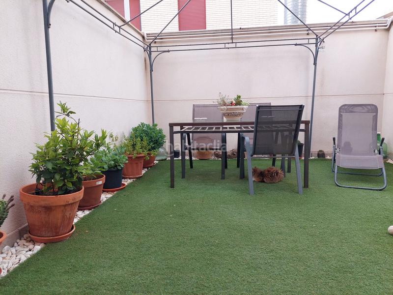 Foto db95f634-bce2-48c1-856f-c8ebdd25cd80. Maison jumelée avec cheminée chauffage parking dans Albacete