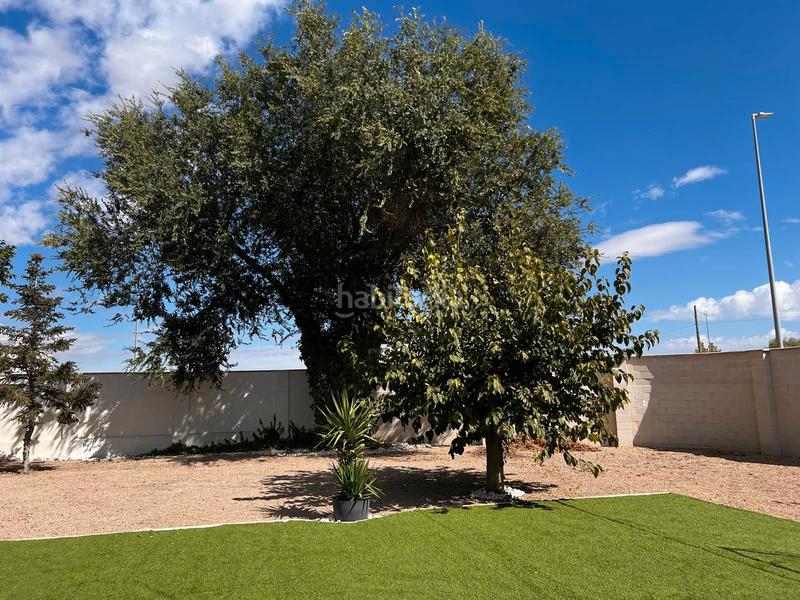 Foto ca195eec-dd98-4ef7-b320-83a903d18e5c. Chalet con camino riscaldamento parcheggio piscina in Albacete