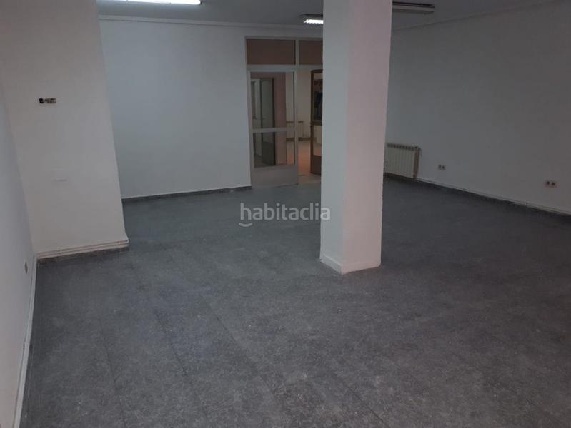 Foto 4cbf2d3f-f563-446c-905b-e3e5259a80e6. Rent business premise with heating in Feria Albacete