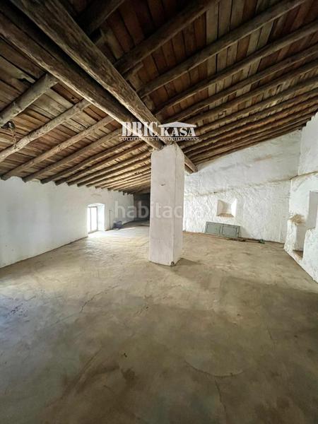 Foto 0a90940b-c7b0-488d-b4c6-7d7b85193bf0. Casa brickasa inmobiliaria les ofrece, casa de pueblo en venta, una gran vivienda con unas grandes oportunidades. la vivienda se compon en Torrequemada