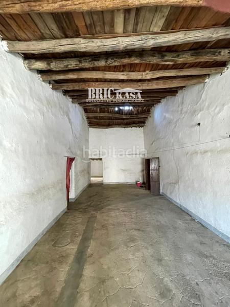 Foto 5c56e7cc-5d99-49bd-a44f-c670f5c0bd9e. Casa brickasa inmobiliaria les ofrece, casa de pueblo en venta, una gran vivienda con unas grandes oportunidades. la vivienda se compon en Torrequemada