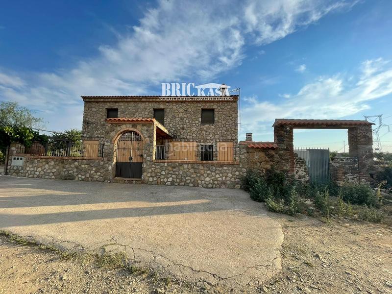 Foto 58fb1379-c474-4425-ae8a-44565b8ff958. Chalet  independiente en Torre de Santa María
