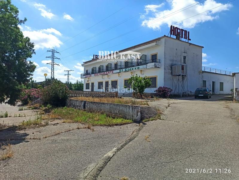 Foto cafbb74b-ecd1-4820-b3d4-06ffa00ec746. Edificio hotel o complejo en Aliseda