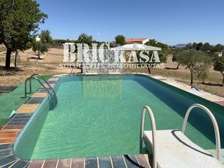 Chalet en Casar de Cáceres. Chalet independiente en venta en casar de caceres, con 240 m2, 4
