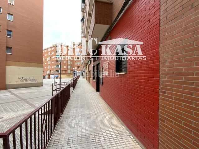 Foto bd20e74d-7d93-479c-b78f-9d56f05fadf2. Local comercial a Centro Cáceres
