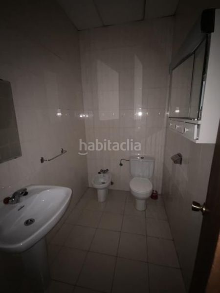 Foto d2b2b8ef-f7ef-4d05-abca-97329b5f97fe. Local comercial a Centro Cáceres