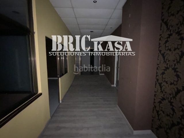 Foto dadeafd8-7223-4a8f-8890-e338288f5c34. Local comercial a Centro Cáceres