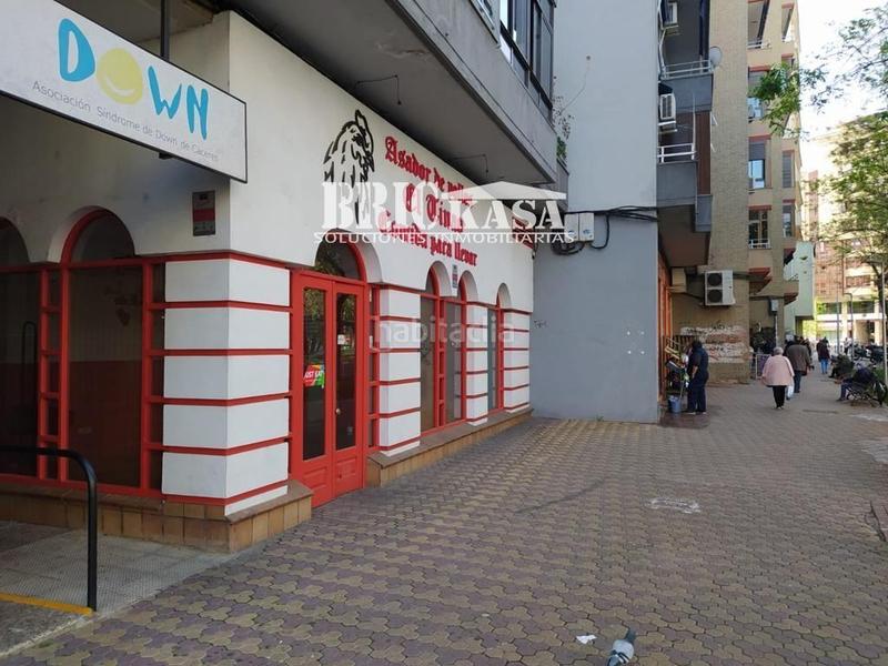 Foto 995c21d7-6e6c-4746-8930-bd5cd42dc688. Lloguer local comercial a Centro Cáceres