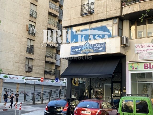 Foto e331b19f-6400-44cf-9be4-ba9c1a84d3af. Local comercial a Centro Cáceres