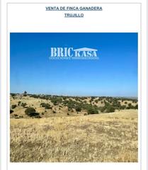 Terreny residencial  Calle de san antonio. Magnificada finca cerca de cáceres, se encuentra en el termino m
