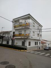 Appartement à Sierra de Fuentes. Piso en venta en sierra de fuentes y con 282 m2.