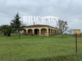Xalet a Torreorgaz. Chalet independiente en venta en torreorgaz, con 346 m2, 7 habit