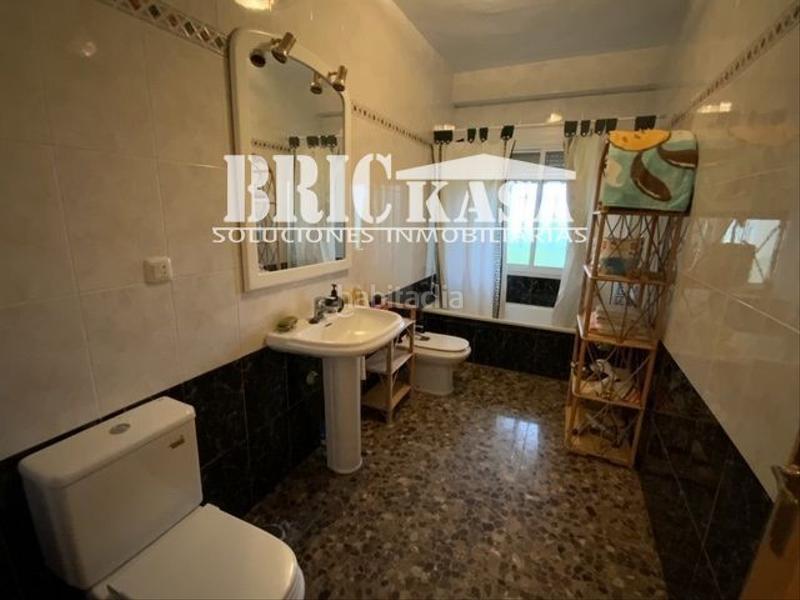 Foto c1e189d9-00d6-46f1-a93a-626d388b9d33. Xalet amb calefacció a Torreorgaz