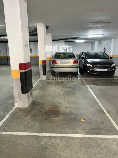 Foto 49f71732-f29f-453b-8cb9-10975c89bbfc. Posto auto in Casco Antiguo Cáceres