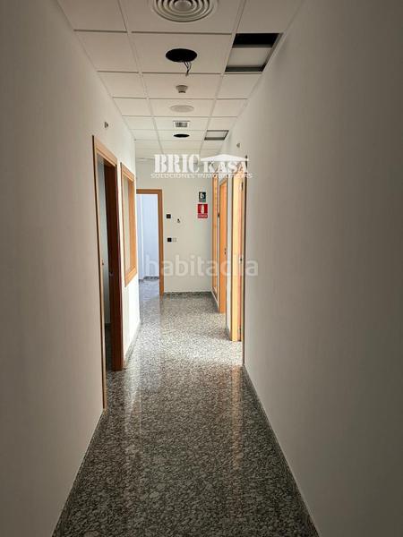 Foto 704b1708-e6c8-4f80-8937-73537c2229d6. Lloguer local comercial amb calefacció a Casco Antiguo Cáceres