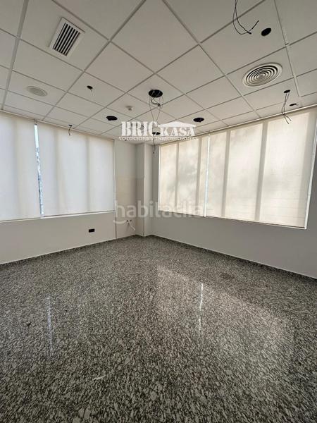 Foto c2d76d06-8132-42d6-bfc2-8cfa9581f363. Lloguer local comercial amb calefacció a Casco Antiguo Cáceres