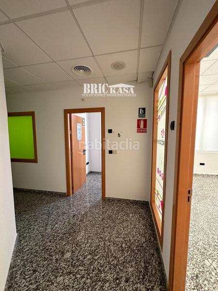 Foto b31431bf-0af6-4f8d-8ae7-e7bf9ed69a34. Miete geschäftsraum mit heizung in Casco Antiguo Cáceres