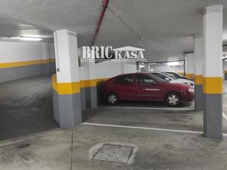 Aparcament cotxe  Calle maría auxiliadora. Brickasa inmobiliaria les ofrece,  plaza garaje en venta en plen