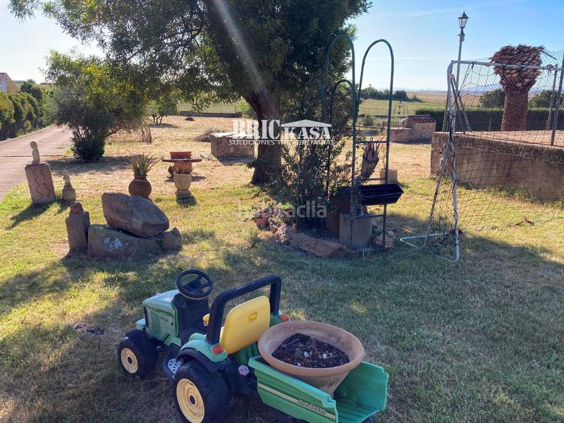 Foto 179a7319-92e9-41b7-8209-ad1dbfa6f955. Chalet  independiente carretera ex206 en Casco Antiguo Cáceres