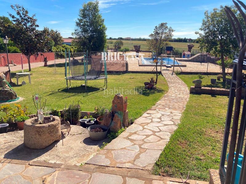 Foto 54831306-6442-4be4-baaf-9cc298bd706c. Chalet  independiente carretera ex206 en Casco Antiguo Cáceres