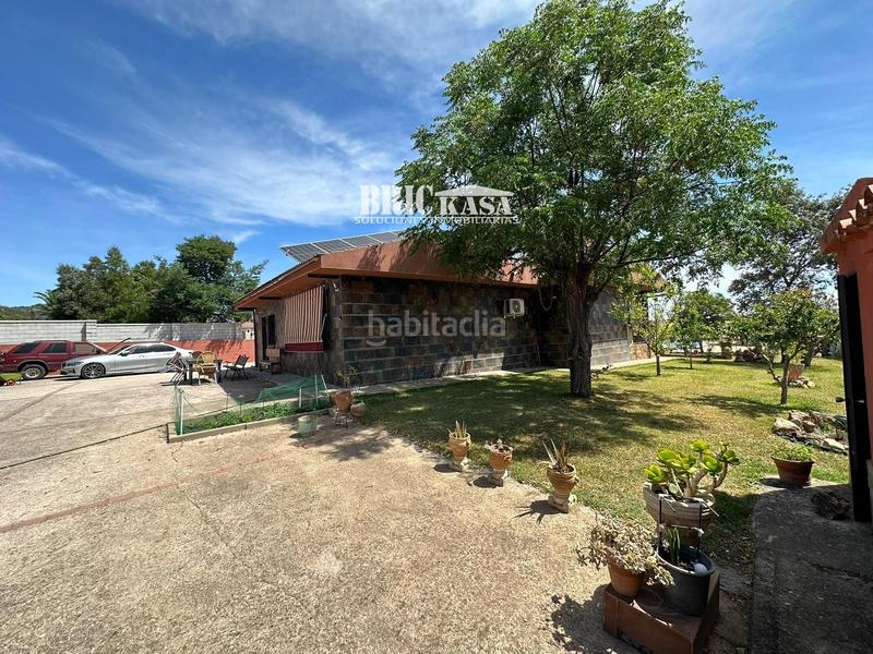 Foto 69dd7a86-2fbd-470f-bdab-565f77219d6b. Chalet  independiente carretera ex206 en Casco Antiguo Cáceres