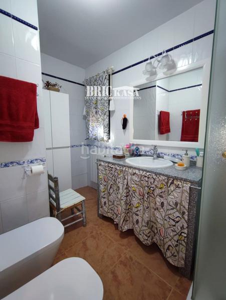 Foto cc6e27cf-2354-4435-8874-cc3956d6c484. Chalet  en venta en Alcuéscar