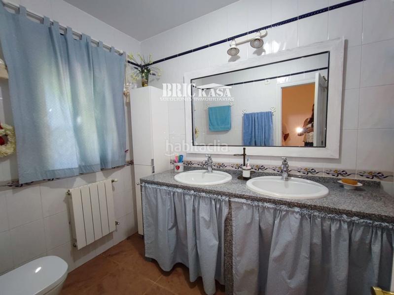 Foto f5eafc16-d206-456b-8c0e-a6b3f8814df1. Chalet  en venta en Alcuéscar