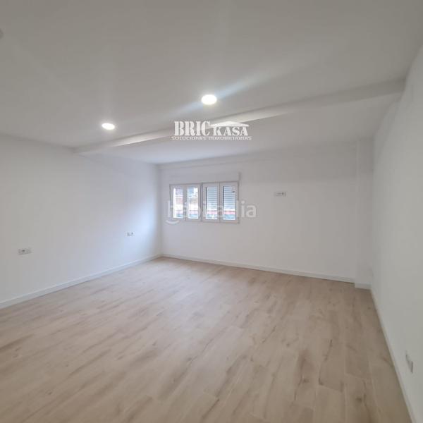 Foto 2aec0267-9f45-4a12-b964-5190c80d3f94. Edificio in Pradolongo Madrid