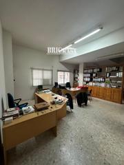 Office space  N/a. Oficina en cáceres
