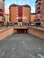 Aparcament cotxe  Avenida isabel de moctezuma. Brickasa inmobiliria les ofrece, esta plaza de garaje, ubicada e