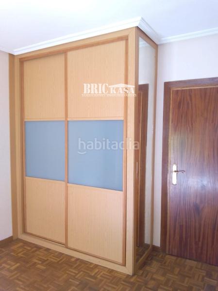 Foto b944145d-d568-4948-b7a4-7b2b5f522764. Appartamento con riscaldamento parcheggio in Ruta de la Plata Cáceres