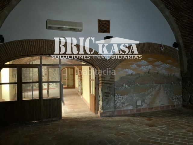 Foto 46e74222-b19f-499e-b7ba-1a0e59b663a5. Local comercial a Trujillo