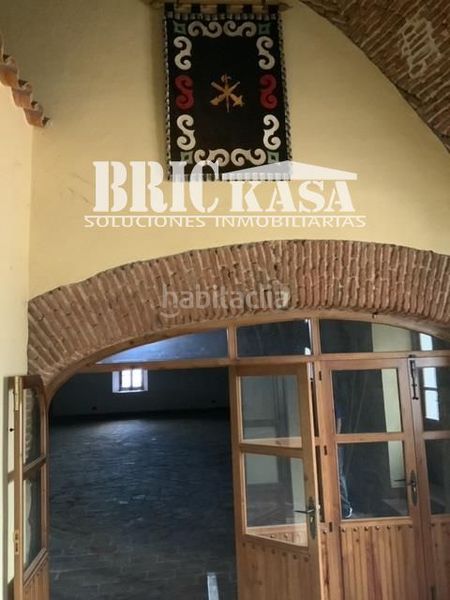 Foto ea8e0ea6-b14c-4d29-99a8-5c7d039eb636. Local comercial a Trujillo