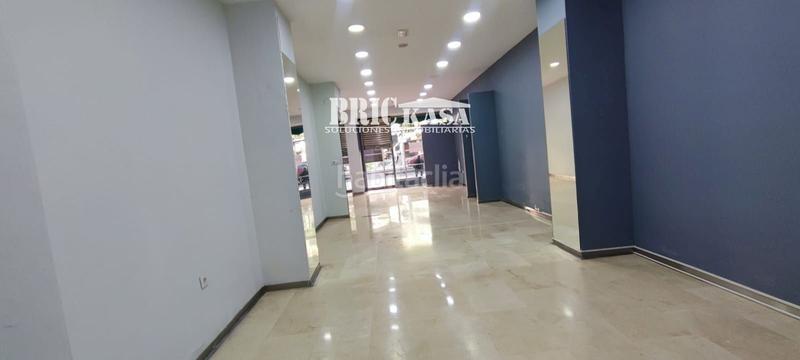Foto 545ca2fb-b6d1-4b76-bc50-c020a750cd77. Lloguer local comercial a Centro Cáceres