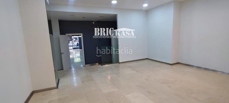 Foto 2b29c75e-e619-4f52-b12d-d004d2801709. Location local commercial dans Centro Cáceres