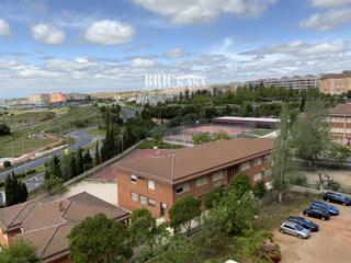 Location Appartement  N/a. Piso en el perú cáceres
