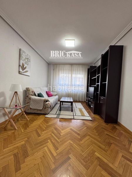 Foto 5c03a679-5f7d-4453-821e-5c9142d4ca04. Rent flat in Centro Cáceres