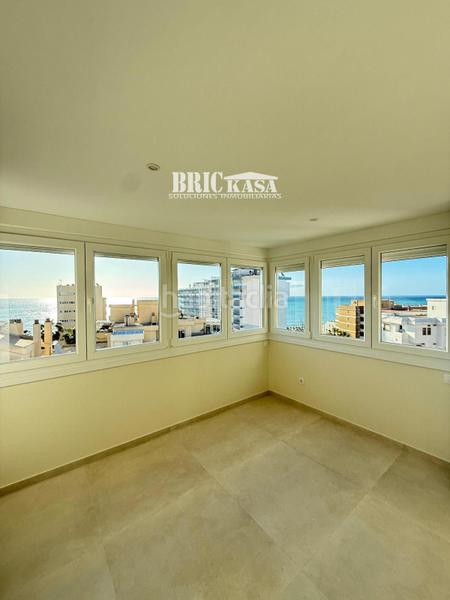 Foto 6c994014-1716-4798-9860-99c1c8256c28. Appartamento con riscaldamento parcheggio in La Carihuela - Los Nidos Torremolinos