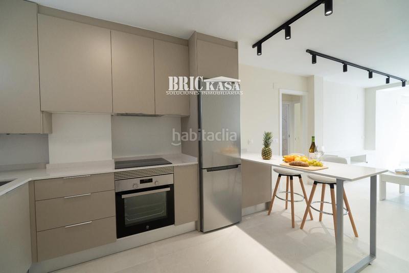 Foto 87eadb40-2e1b-41a6-b9e1-b1d1f4c2f3b0. Appartamento con riscaldamento parcheggio in La Carihuela - Los Nidos Torremolinos