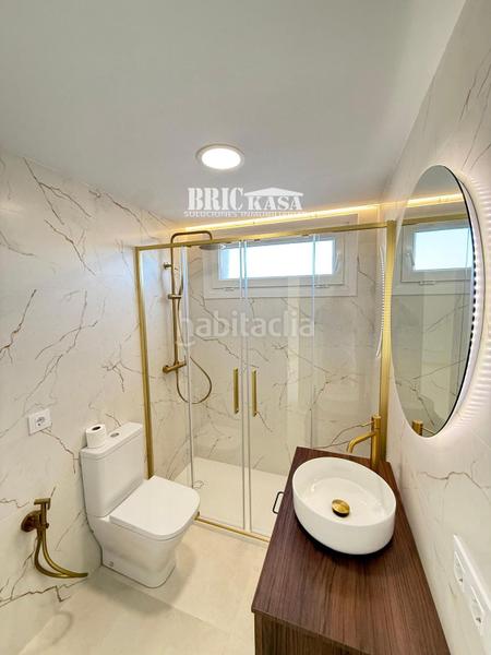 Foto c929ac35-37d1-4404-8384-f5b652758d76. Appartamento con riscaldamento parcheggio in La Carihuela - Los Nidos Torremolinos