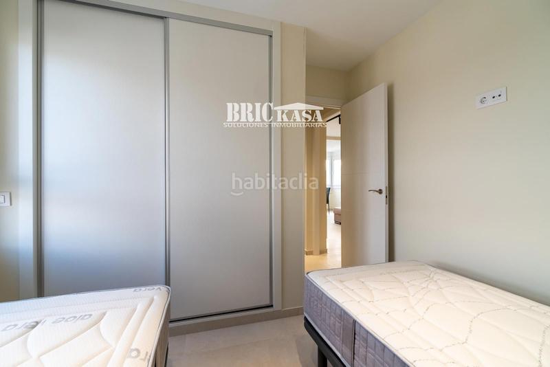 Foto f50c07f6-54c0-4cc1-826e-e031e469f329. Appartamento con riscaldamento parcheggio in La Carihuela - Los Nidos Torremolinos